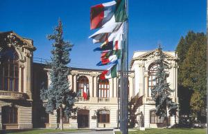 "Palazzina degli Orafi" - Milano (MI), Largo Domodossola n. 1