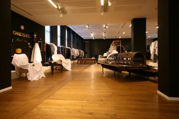 Headquarter e showroom Diesel S.p.A. - Milano (MI), Via Stendhal, 34